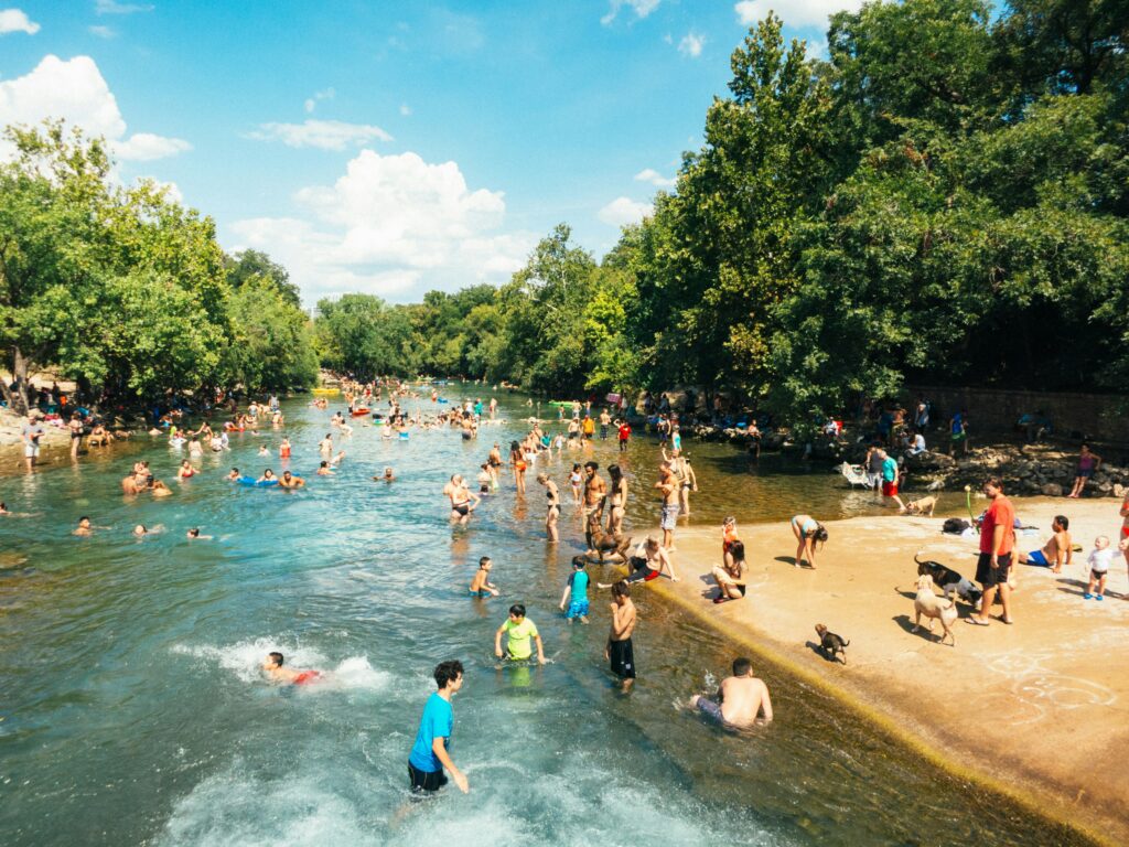 Barton Springs Pool em Austin, Texas.