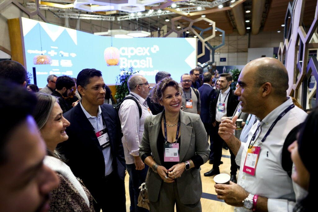 Estande do APEX Brasil no Web Summit Lisboa 2024