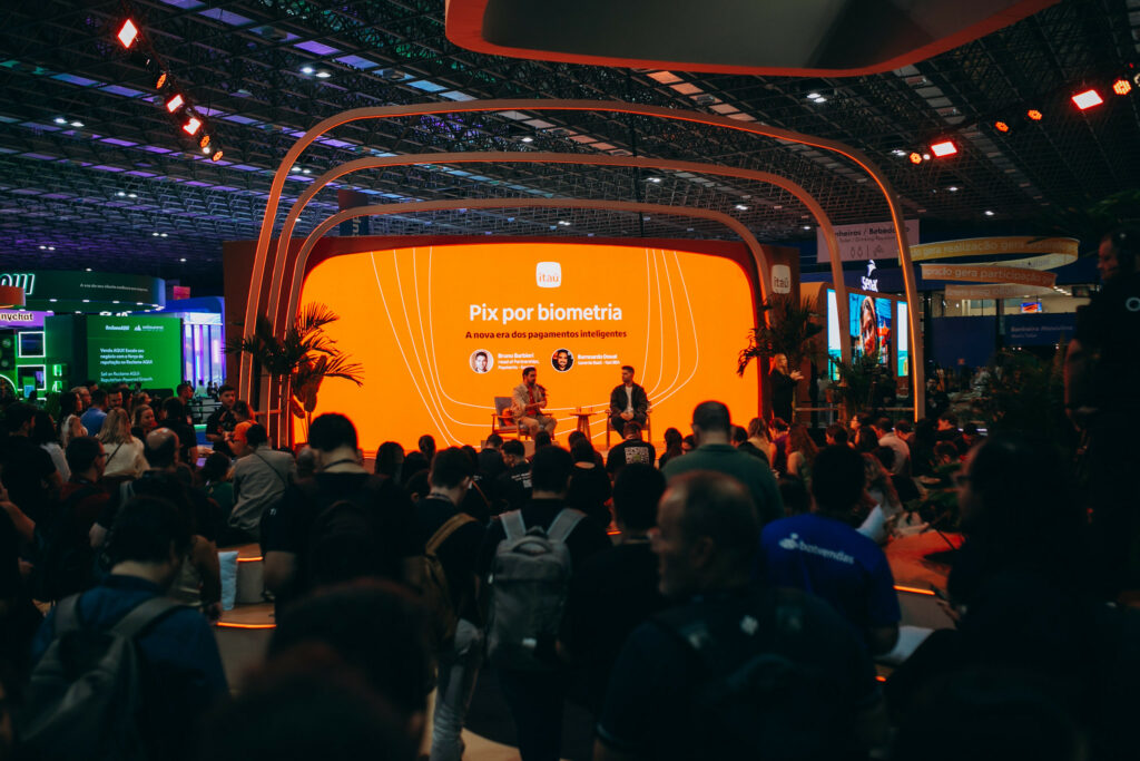 Experiência de marca no Web Summit Rio 2025